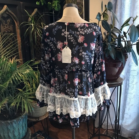 Chase floral chiffon Peplum lace empire waist top - Picture 7 of 8